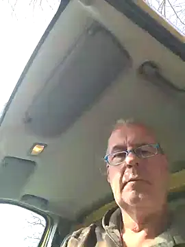 Snapshot of Thomas7070 chatting on 7, 3, 2026 Thomas7070 online show from 7, 3, 2026