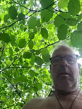 Snapshot of Thomas7070 chatting on 9, 6, 2026 Thomas7070 online show from 9, 6, 2026