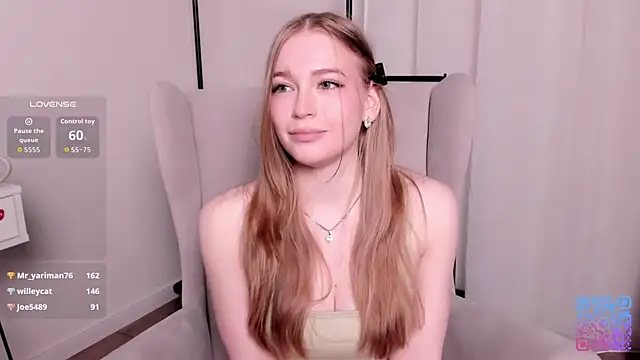 RowenaIanniello online show from 29, 3, 2026