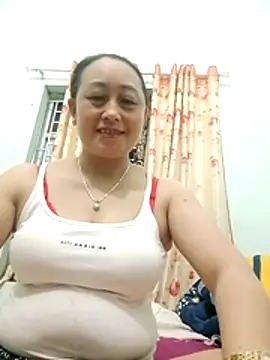 Jolie sexy online show from 1, 4, 2026