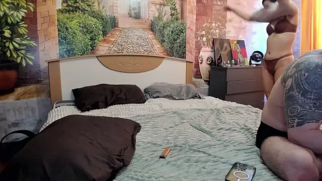  littleangie  online show from 14, 2, 2026