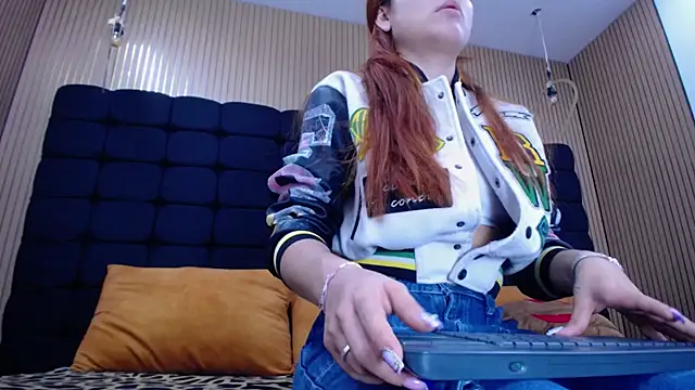 Snapshot of Abby-Hot- chatting on 2, 3, 2026 Abby-Hot- online show from 2, 3, 2026