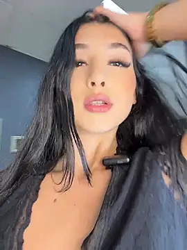 BadLilAngelXXX online show from 10, 4, 2026