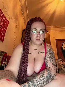 Snapshot of Diablita13 chatting on 18, 2, 2026 Diablita13 online show from 18, 2, 2026