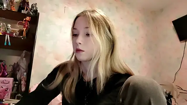 TiaBIanks online show from 9, 4, 2026