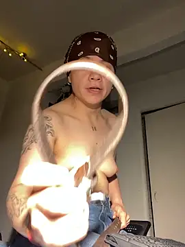 Snapshot of SimonMasseel chatting on 17, 2, 2026 SimonMasseel online show from 17, 2, 2026