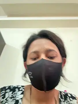 raavigirl online show from 25, 2, 2026