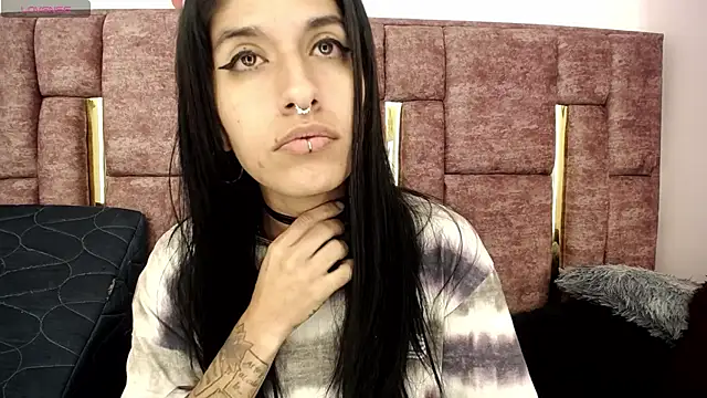 FRANCESCA LOVE  online show from 7, 7, 2026