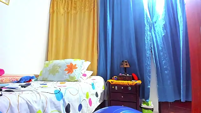 Dulce Athenea online show from 2, 3, 2026