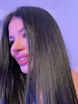 Snapshot of VivienDiamond chatting on 24, 2, 2026 VivienDiamond online show from 24, 2, 2026