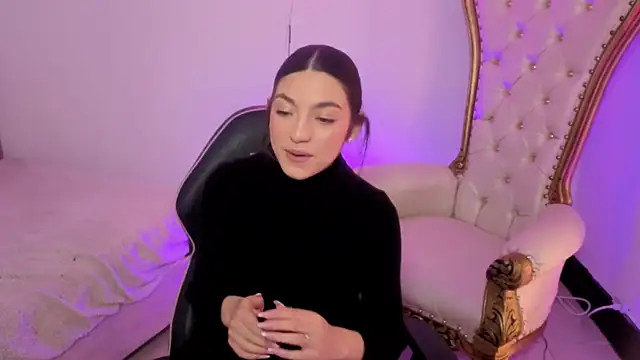 MAHYRA TAY online show from 18, 3, 2026