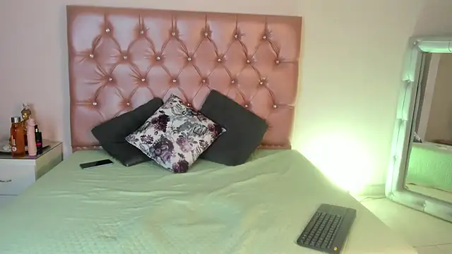 Ashtart 1 online show from 1, 4, 2026