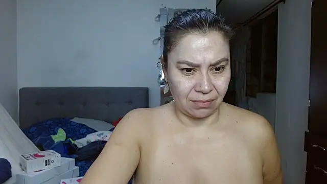 Karo sexy online show from 30, 11, 2025