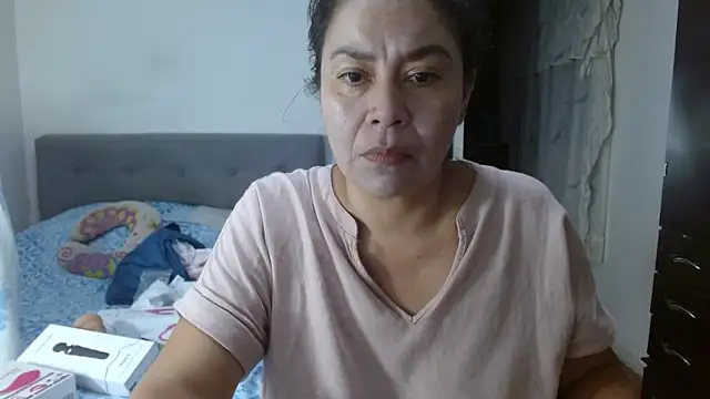 Karo sexy online show from 12, 4, 2026