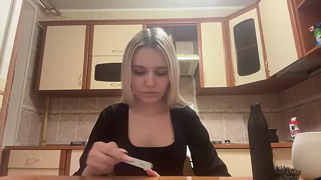 Snapshot of MiaBerlateen chatting on 24, 2, 2026 MiaBerlateen online show from 24, 2, 2026