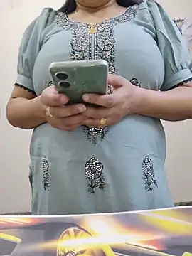 SexybeboX online show from 5, 4, 2026