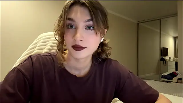 ElliKrovel online show from 15, 2, 2026