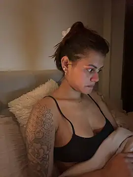 RachelWeisz  online show from 22, 7, 2026