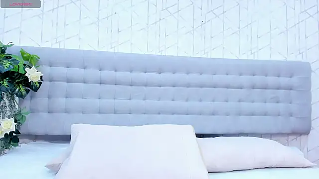 MiiaTauro online show from 23, 3, 2026