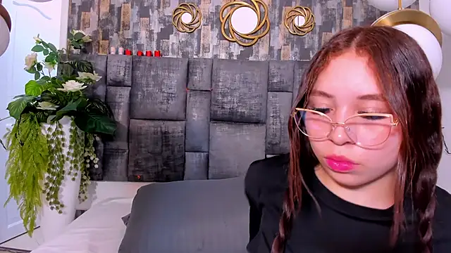 MiiaTauro online show from 25, 3, 2026