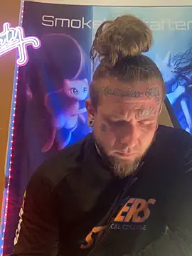 Smokebluntafterblunt online show from 20, 3, 2026