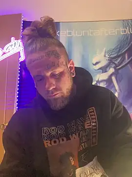 Smokebluntafterblunt online show from 1, 4, 2026