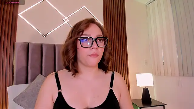 Snapshot of SimonaStar chatting on 10, 2, 2026 SimonaStar online show from 10, 2, 2026