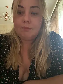 Mommy-girl-Lola online show from 27, 5, 2026
