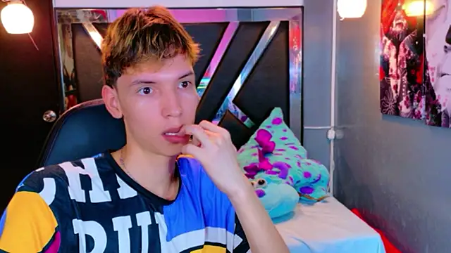 Liam Green1 online show from 22, 2, 2026