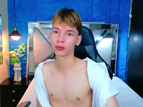 Liam Green1 online show from 28, 2, 2026