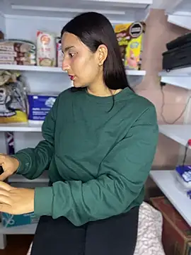 Snapshot of -BabyLuna chatting on 8, 4, 2026 -BabyLuna online show from 8, 4, 2026