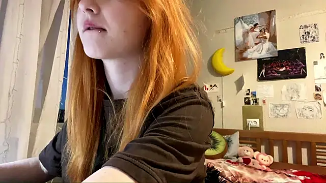 Snapshot of DynaLoom chatting on 10, 2, 2026 DynaLoom online show from 10, 2, 2026