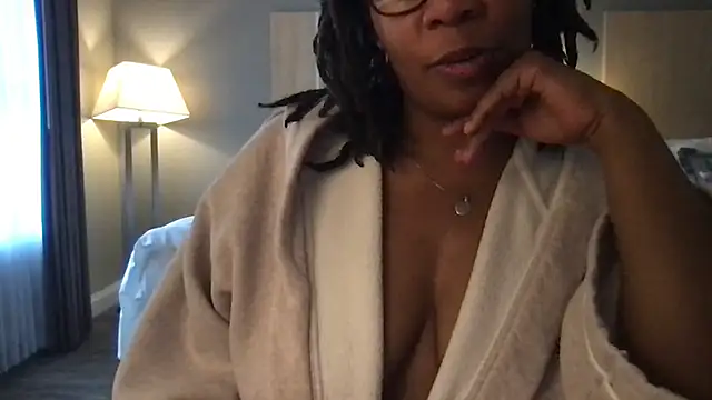 Snapshot of bisexualbeauty50 chatting on 11, 2, 2026 bisexualbeauty50 online show from 11, 2, 2026