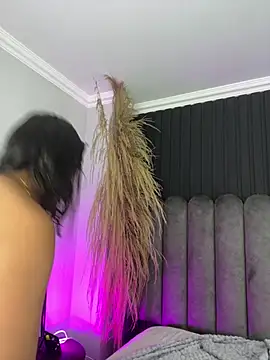 Nanda vixen  online show from 10, 4, 2026