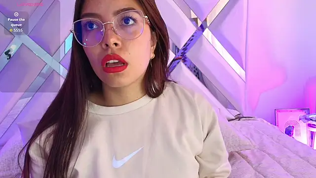 Ariana Castillo   online show from 23, 2, 2026