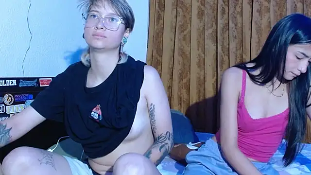 Snapshot of mi4_sk chatting on 3, 3, 2026 mi4 sk online show from 3, 3, 2026