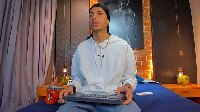 ItsZairen online show from 8, 2, 2026