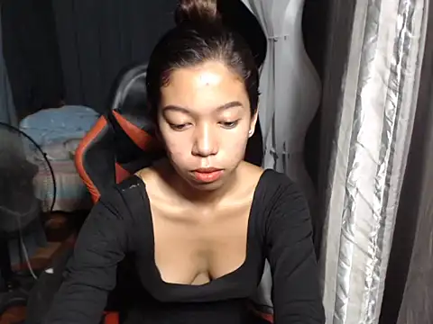 urgirlyflor online show from 24, 3, 2026