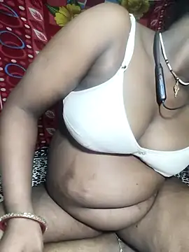 PRIYAGOYAL online show from 15, 4, 2026