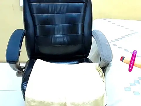 Snapshot of BubblyIvyxxx chatting on 20, 2, 2026 BubblyIvyxxx online show from 20, 2, 2026