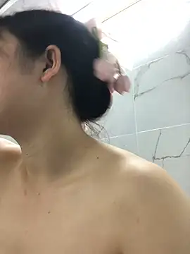 cuty lusy online show from 24, 3, 2026