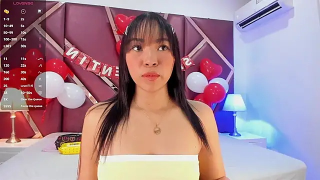 Snapshot of ValeriaRey chatting on 13, 2, 2026 ValeriaRey online show from 13, 2, 2026