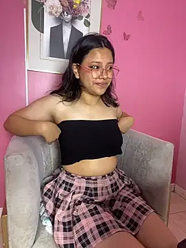 LilithRose  online show from 18, 2, 2026