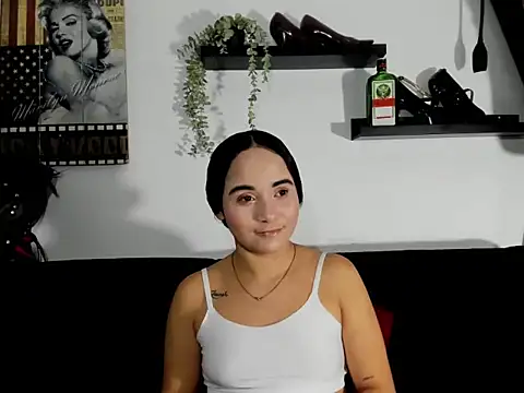  zara rosse online show from 12, 4, 2026