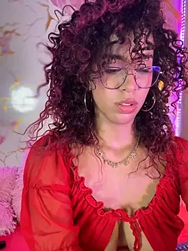 Woo isDaphne online show from 10, 3, 2026