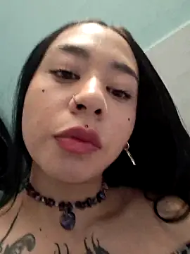 Zafira glow online show from 8, 2, 2026