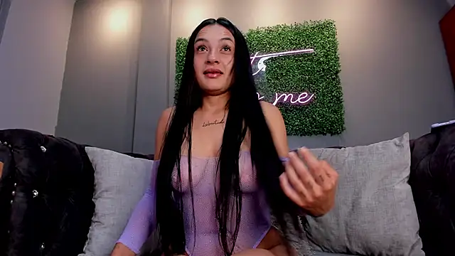 Snapshot of danielebeck chatting on 15, 2, 2026 danielebeck online show from 15, 2, 2026