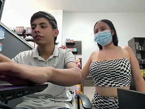 Snapshot of two_cam_latin chatting on 22, 2, 2026 two cam latin online show from 22, 2, 2026