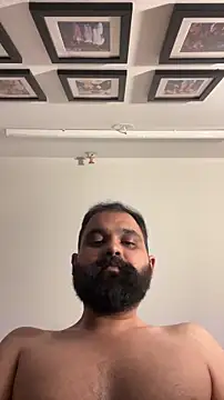 Snapshot of beerboy2222 chatting on 11, 4, 2026 beerboy2222 online show from 11, 4, 2026