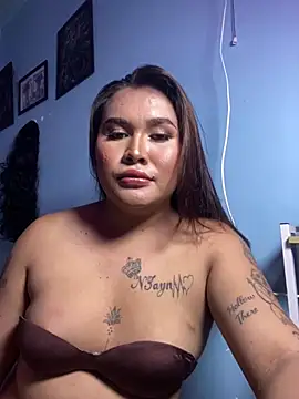 hollynicole online show from 17, 6, 2026